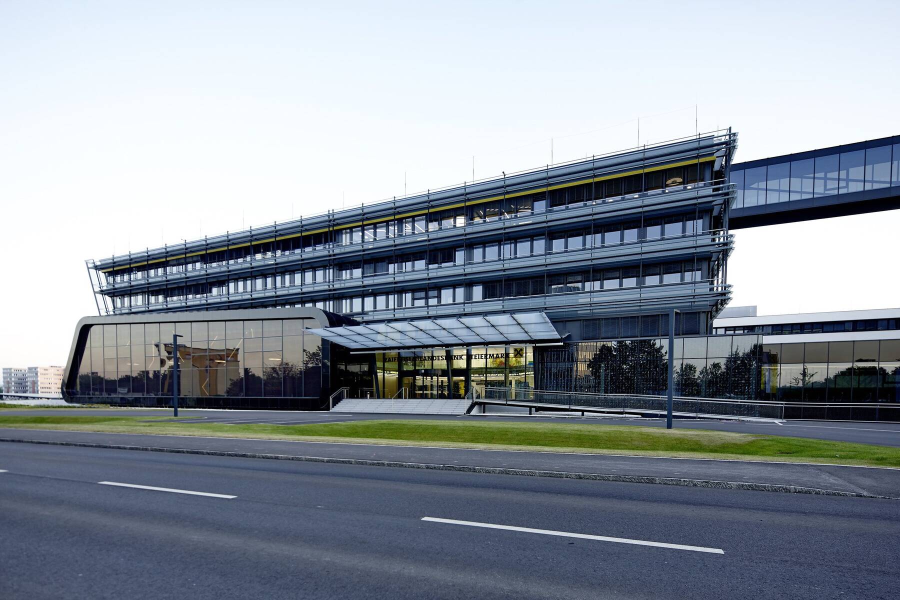 The ISOLAR SOLARLUX façade glazing at the Raaba Multi-Function Centre in Austria demonstrates modern architecture, strong energy performance, and transparent design in public and commercial buildings.